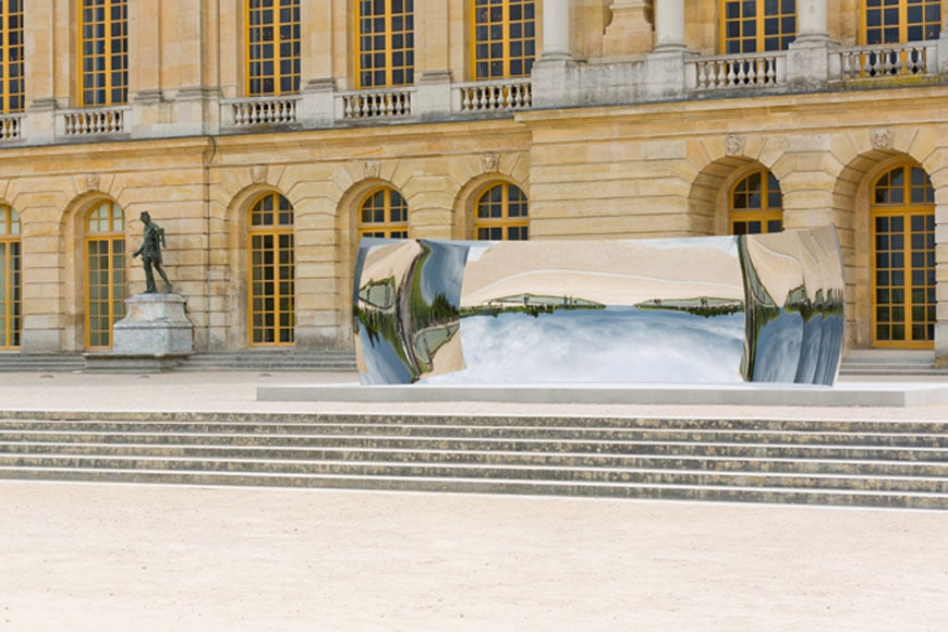 Anish-Kapoor-Versailles-exhibition-c-curve-.jpg