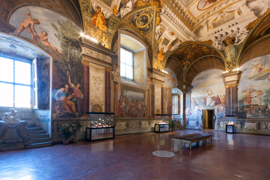 Grand-Dukes-Treasury-Pitti-Palace-Florence