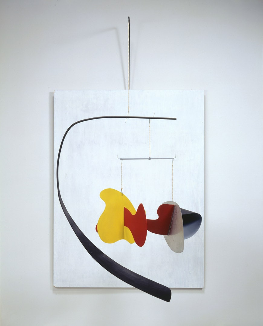 Tate-Modern-Calder-white-panel-03