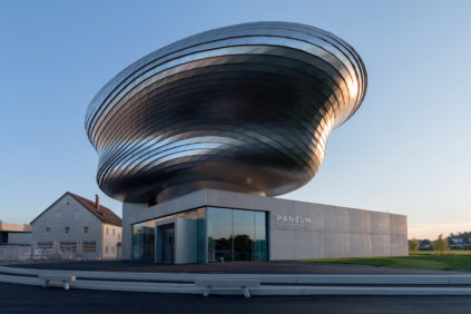 coop-himmelblau-house-of-bread-exterior-02