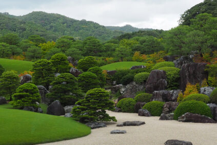 Adachi-museum-of-Art-garden-Yasugi-Japan-photo-Benno-Weissenberger-Flickr
