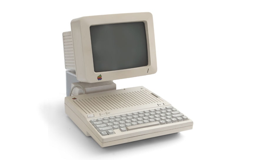 Apple IIc Show White design