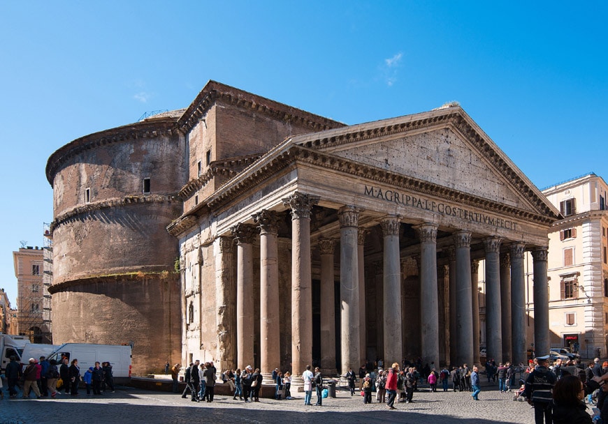 Pantheon Rome exterior 2