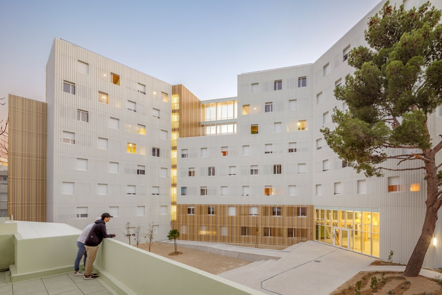 A-plus-student-residence-Marseille-cover-exterior