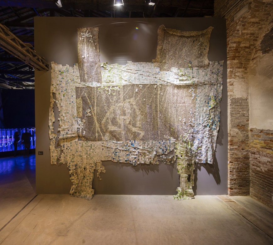 El-Anatsui-Yaw-Berko-Ghana-Pavilion-Photo-by-David-Levene