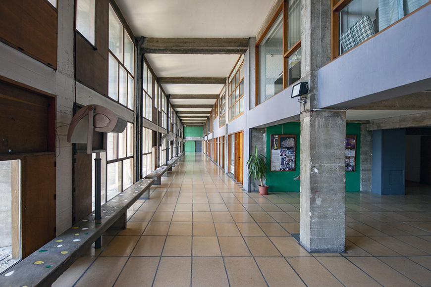 Le Corbusier, Unité Habitation, Cité Radieuse, Marseille, corridor