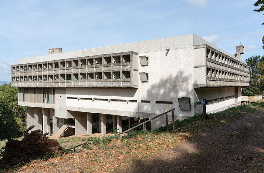 Sainte Marie de La Tourette Convent by Le Corbusier, Bianchini, exterior 04