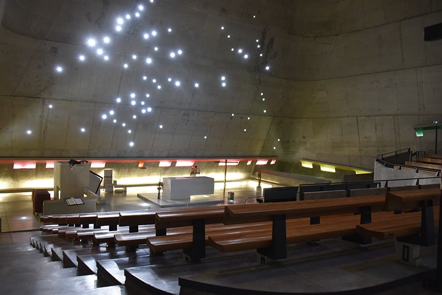 Saint-Pierre de Firminy church, Le Corbusier interior 1
